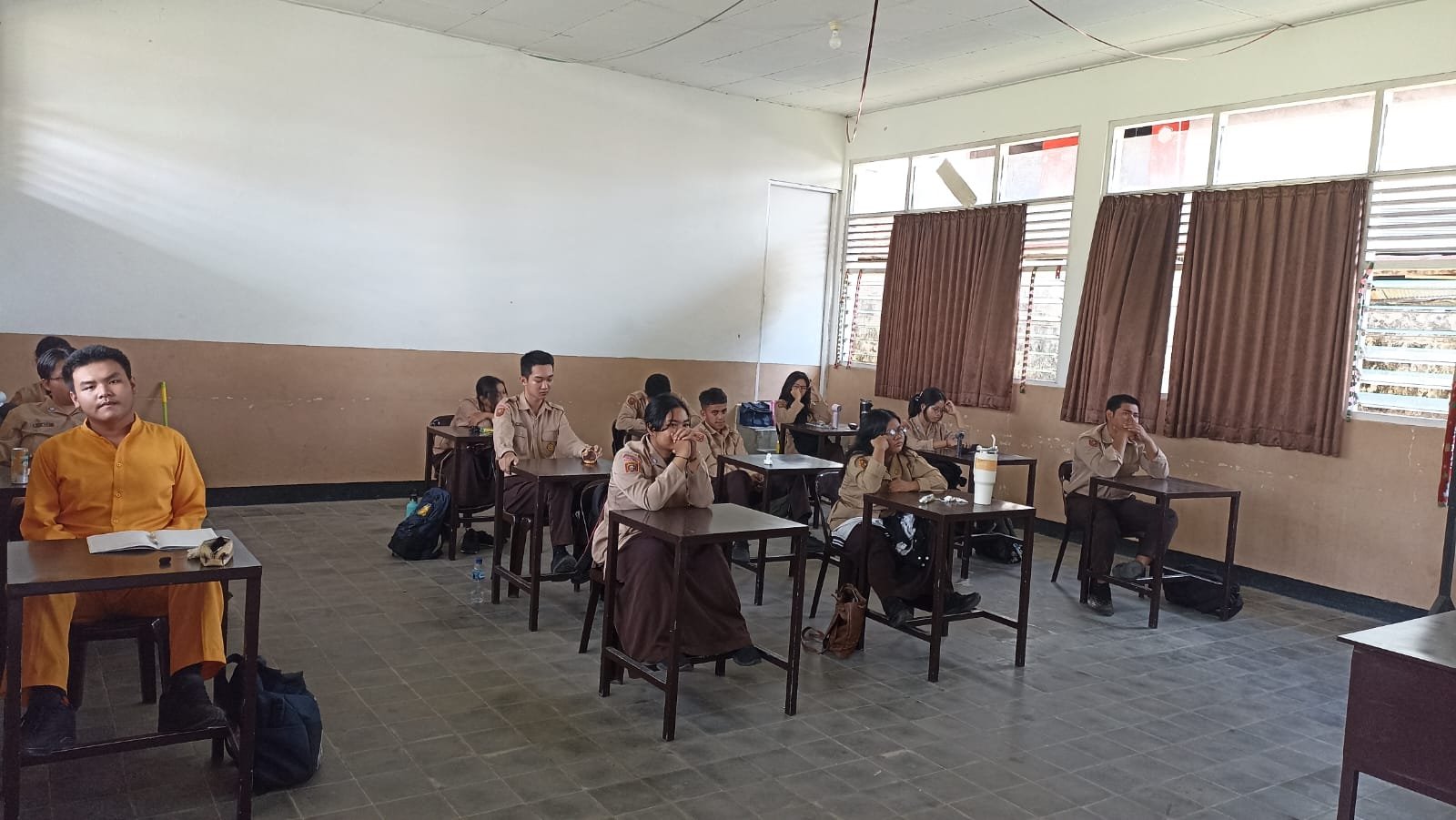 Siap Tembus Kampus Impian, Siswa Kelas 12 Ikuti Pembekalan Strategi UTBK 2026 dari Disdik Kalteng